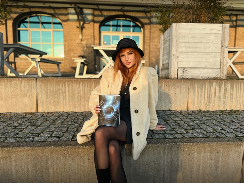 Die Freude ist gro&szlig; bei May Sommer: Mit ihrem Deb&uuml;t hat sie es auf die Nominiertenliste eines begehrten Buchpreises geschafft.