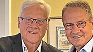 Dekan i. R. Günther Werner (l.) übergibt die Präsidentschaft an Hans-Ulrich Neglein.Hans-Ulrich Neglein Dekan i. R. Günther Werner (l.) übergibt die Präsidentschaft an Hans-Ulrich Neglein.Hans-Ulrich Neglein