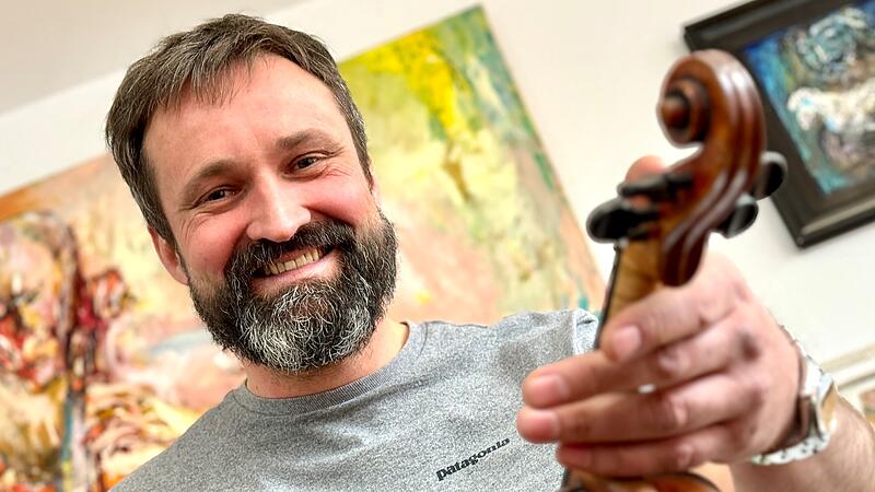 Dem guten Ton verpflichtet: Thomas van der Heyd mit einer seiner edlen Violinen