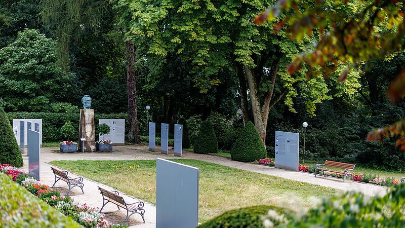 Freiluft-Ausstellung "Verstummte Stimmen" Freiluft-Ausstellung "Verstummte Stimmen"