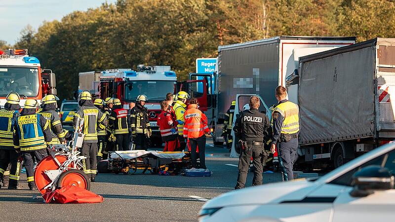 Kleinlaster kracht auf A3 bei Erlangen in Lkw Kleinlaster kracht auf A3 bei Erlangen in Lkw