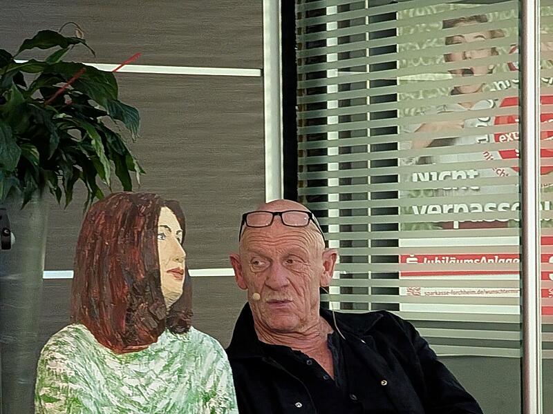 Joe Bausch ist als Tatort-Star, Schauspieler, Mediziner, Autor und Hörbuchsprecher bekannt.Forchheim & Fränkische Schweiz Joe Bausch ist als Tatort-Star, Schauspieler, Mediziner, Autor und Hörbuchsprecher bekannt.Forchheim & Fränkische Schweiz
