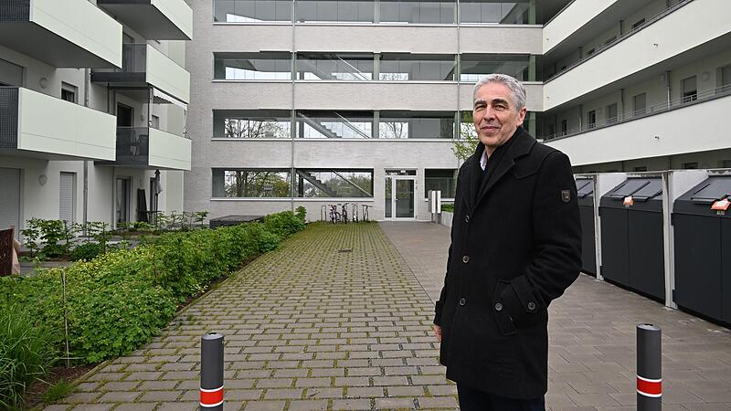 J&uuml;rgen R&ouml;&szlig;ler, Vorstand der Baugenossenschaft f&uuml;r den Stadt- und Landkreis Bamberg, beklagt die gestiegenen Zinsen und Baukosten.
