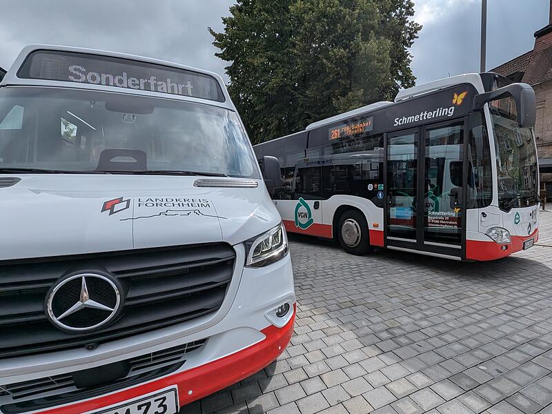 In den kleinen Midi-Bussen kommen nicht immer alle rein, die wollen, wie das Beispiel Hainbrunnenschule Forchheim zeigt. Nun wurde eine L&ouml;sung f&uuml;r das Problem erarbeitet.