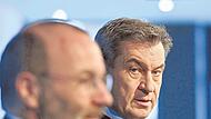 Der eine ist immer dann besonders in, wenn der andere gerade out ist. Manfred Weber (links) und Markus S&ouml;der sind seit vielen Jahren Rivalen.   
