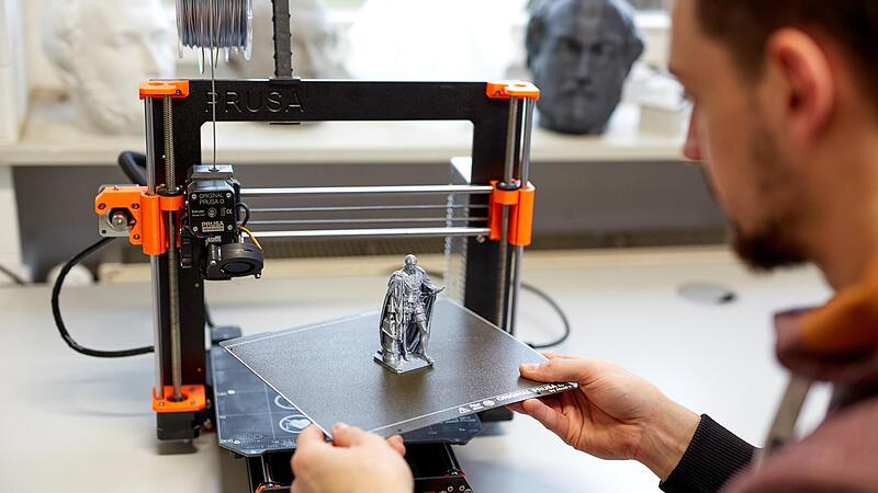 Druckfrischer Prinz: Auch Albert von Sachsen-Coburg und Gotha kam schon aus dem 3D-Drucker der Hochschule.