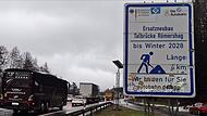 Stau vor Talbrücke Römershag auf Rhönautobahn A7 Stau vor Talbrücke Römershag auf Rhönautobahn A7
