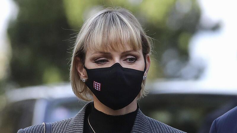 Immer wieder fehlte F&uuml;rstin Charlene von Monaco zuletzt bei offiziellen Veranstaltungen. Zurzeit h&auml;lt sie sich wegen gesundheitlicher Probleme in einer Klinik in der Schweiz auf.