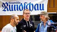 Anton Makarenko (li.) und Michael Werzer (Mitte) im Interview mit Sportredakteur Christian Schuberth.