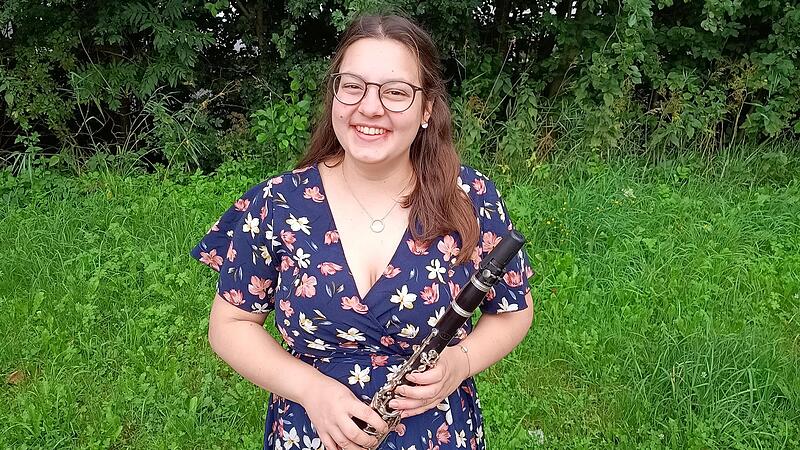 Seit der Grundschule spielt Lea Potzel bereits Klarinette. Jetzt f&uuml;hrt sie das Jugendorchester in Thurnau.