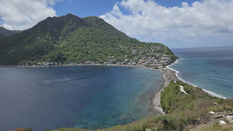 Die karibische Insel Dominica ist mit 750 Quadratkilometern nur etwas kleiner als die Stadt Hamburg. Die Einwohnerzahl liegt mit 73.000 aber noch unter der von Bamberg.
