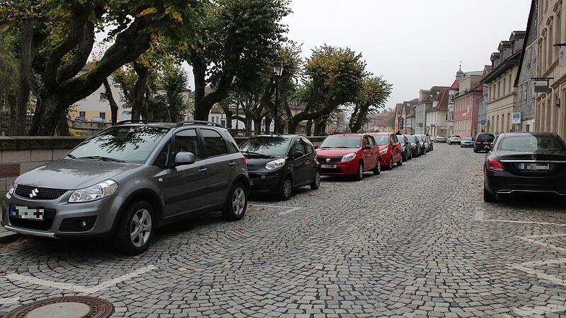 Im Dezember kann in der Kronacher Innenstadt kostenlos geparkt werden. Im Dezember kann in der Kronacher Innenstadt kostenlos geparkt werden.