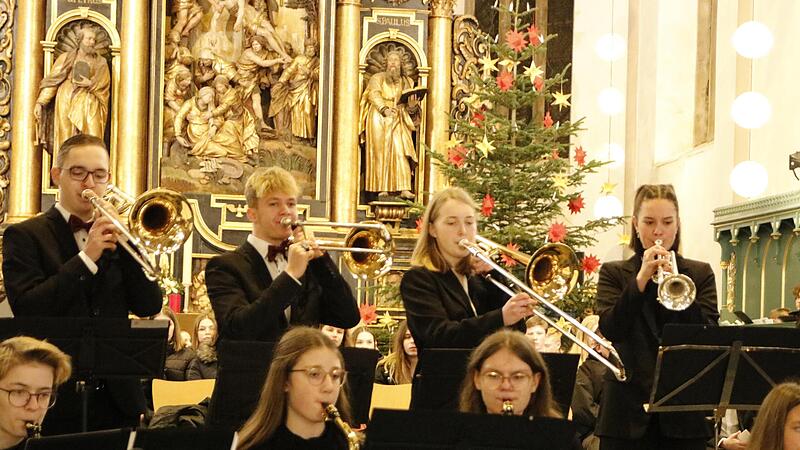 Ein breites Programm hatte der musische Zweig des MGF für sein Adventskonzert in der Petrikirche einstudiert.