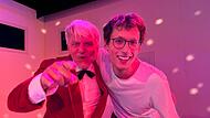 Matthias Straub und Marten Straßenberg Stimmung in der Reithalle: Matthias Straub (links) und Marten Straßenberg legten bei „Straubs Musikladen“ auf.
