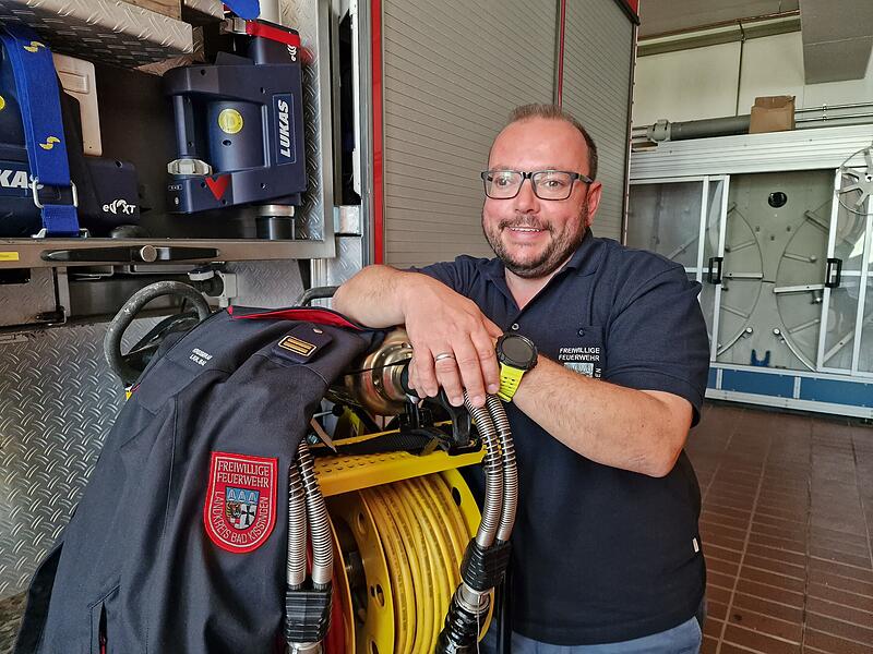 Ariel Karwacki ist seit Kindheitstagen bei der Feuerwehr. Nun &uuml;bernimmt er als Kreisbrandmeister Verantwortung f&uuml;r die Wehren im Markt Burkardroth.