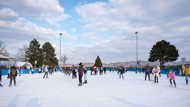 Eine Kunsteisbahn, wie die hier in Parsberg, könnte auch in Litzendorf entstehen.