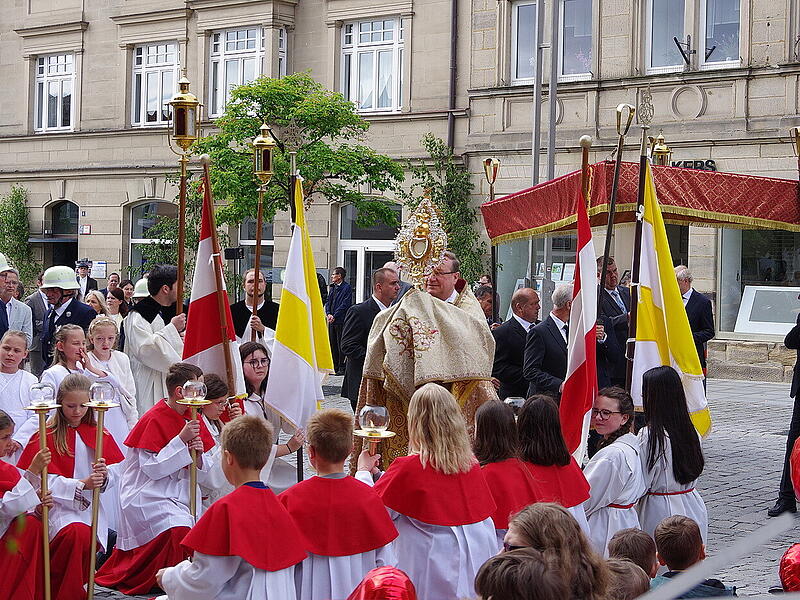 Fronleichnam in Kronach 2026Kronach setzt ein Zeichen des christlichen Glaubens