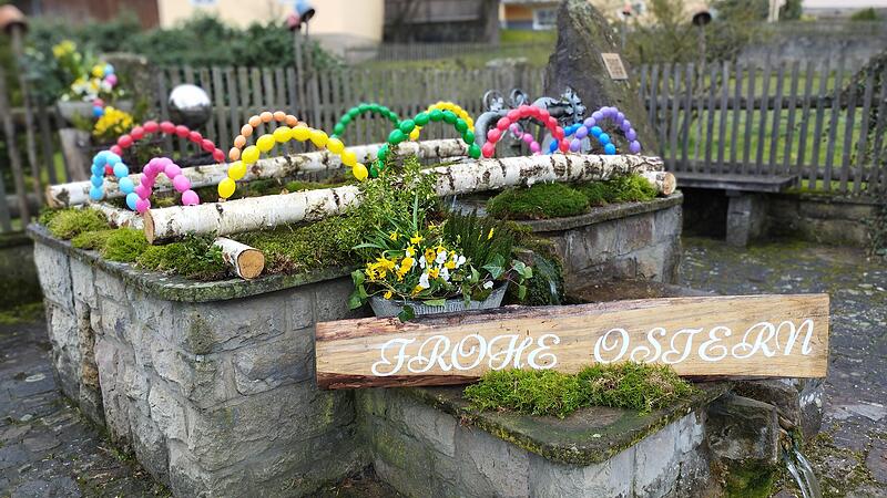 Osterbrunnen Oberleichtersbach