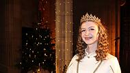 Penelope Kühne freut sich auf die Weihnachtszeit. Als neues Coburger Christkind wird sie im Dezember viele Termine und Auftritte haben.
