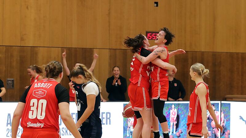Hailey Van Roekel (rechts, hier im Heimspiel gegen Freiburg) und ihre Bamberger Teamkolleginnen hatten in Freiburg ordentlich Grund zum Jubeln.
