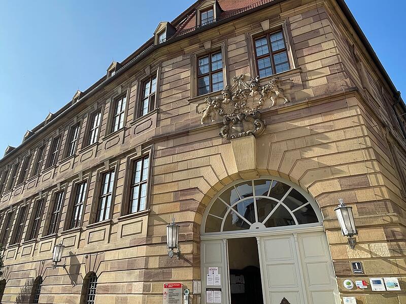 Bad Kissingen hat einen neuen Stadtrat gew&auml;hlt. Zehn Gesichter kommen neu ins Gremium, einige etablierte haben es nicht mehr geschafft. Die CSU wird st&auml;rkste Kraft, vor SPD und DBK.