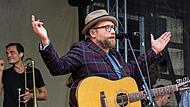 Gregor Meyle gastierte mit seiner Band zum Abschluss des Kultursommers Rödental in der Domäne Oeslau.
