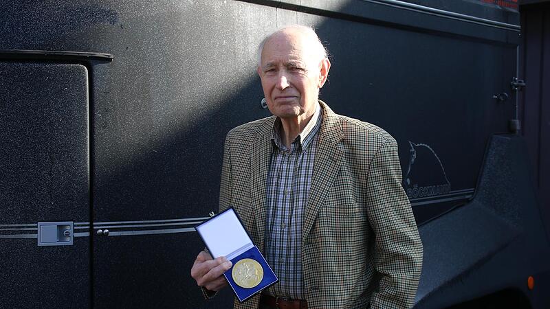 Dieter Hesselbach hat zahlreiche Wettbewerbe gewonnen. Dieter Hesselbach hat zahlreiche Wettbewerbe gewonnen.