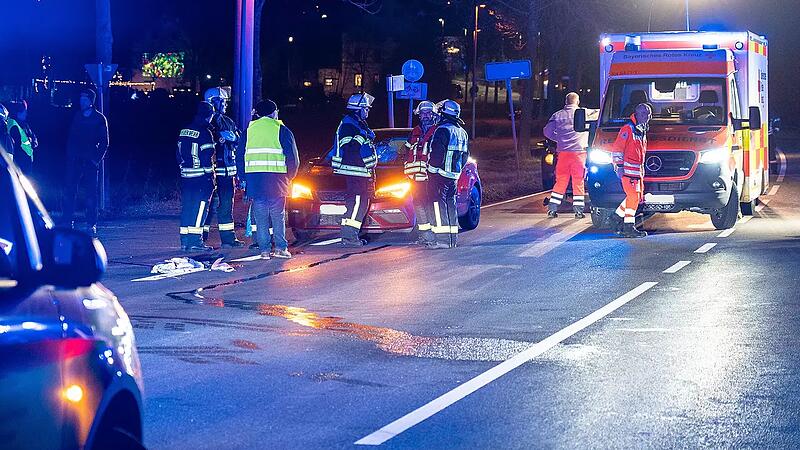 Auf der B22 Höhe Mutzershof ereignete sich im Dezember 2024 ein schwerer Unfall. Nun debattiert man in Stegaurach über mehr Verkehrssicherheit.