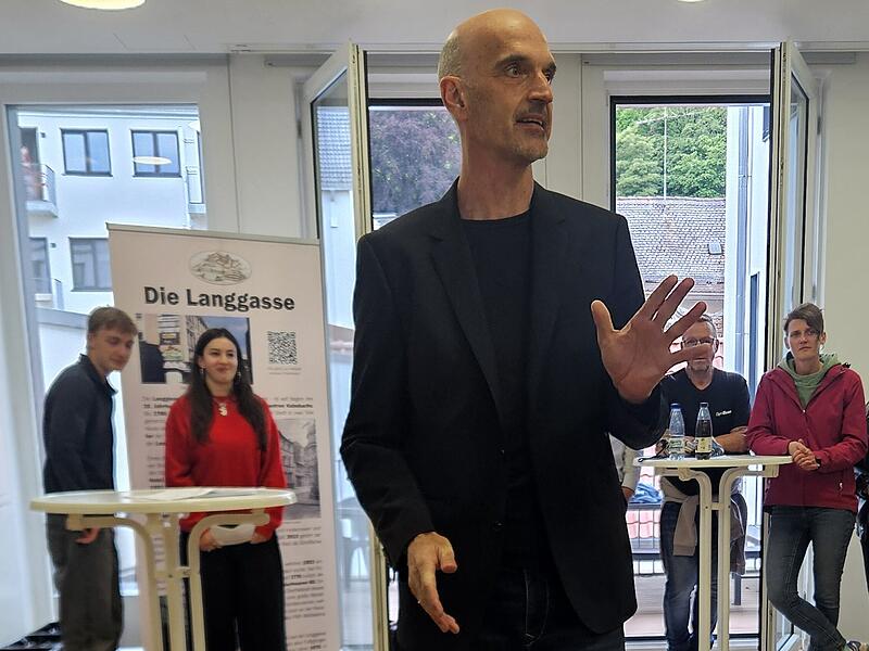 Markus Lagnier leitet  das P-Seminar Geografie und hat das Projekt initiiert.