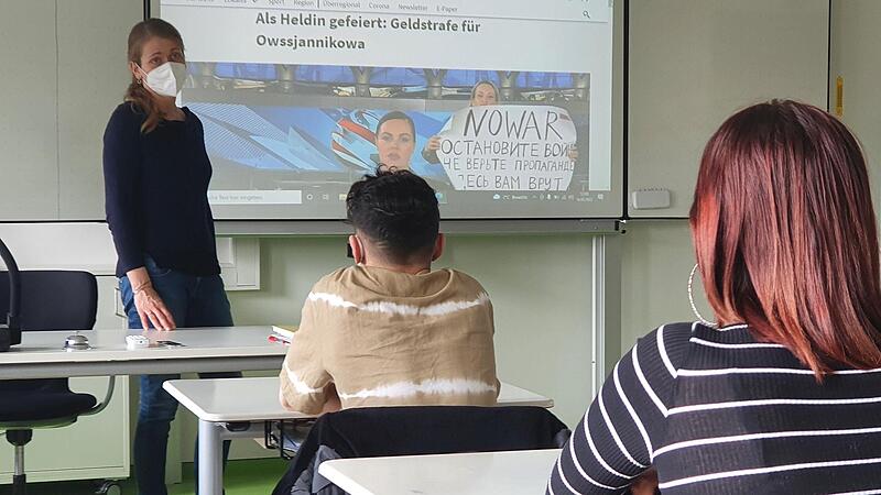 Sch&uuml;ler aus der Ukraine, Lehrer am Limit, angespannte Personalsituation: Das Schuljahr 2022/23 stellt die Region vor gro&szlig;e Herausforderungen.Forchheim & Fr&auml;nkische Schweiz