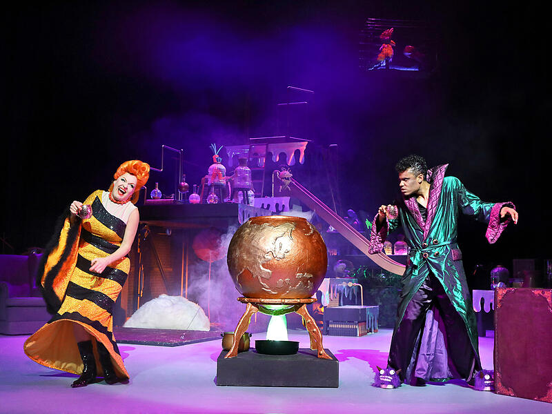 Weihnachtsmärchen im E.T.A.-Hoffmann-Theater Weihnachtsmärchen im E.T.A.-Hoffmann-Theater