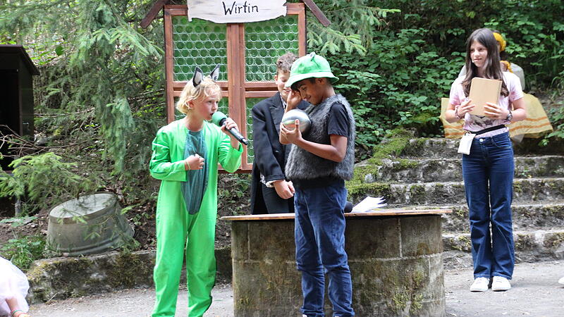 Verwirrung im M&auml;rchenwald: Warum hat der Frosch pl&ouml;tzlich Wolfsohren?