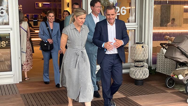 IOC-Präsidentin Kirsty Coventry besucht Reit-WM IOC-Präsidentin Kirsty Coventry besucht Reit-WM