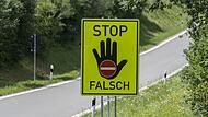 Warntafeln gegen Geisterfahrer