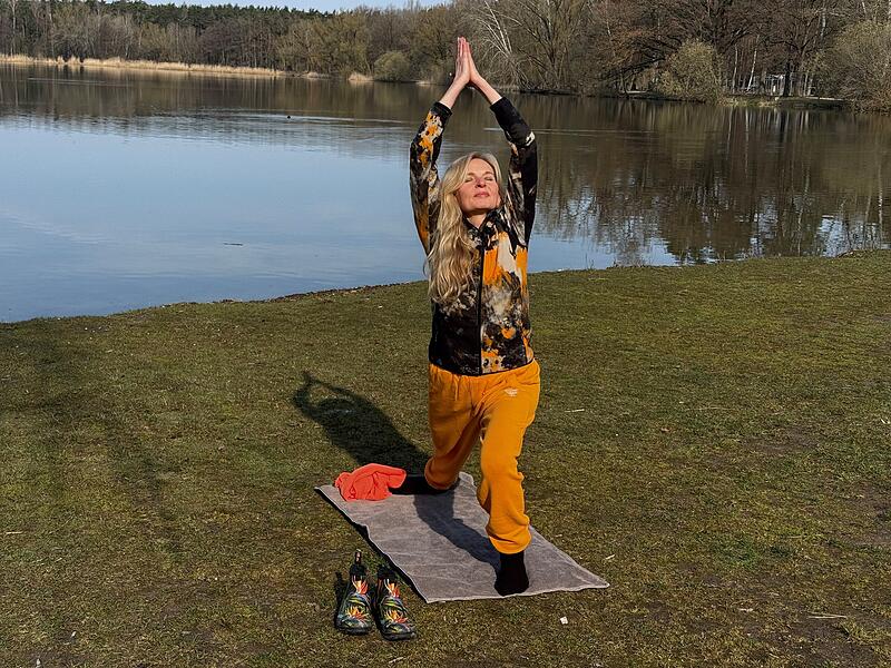 Yoga am Dechsendorfer WeiherDechsendorfer Weiher Der Dechsendorfer Weiher ist ihr Wohlfühlort: Kultstylistin Vesna Kolman findet durch Yoga zu innerer Ruhe.