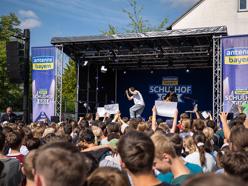 Antenne Bayern Schulhof Gig 2025 HöchstadtAntenne Bayern Schulhof Gig 2025 Höchstadt Der Antenne Bayern Schulhof Gig in Höchstadt, am Freitag, 18. Juli.