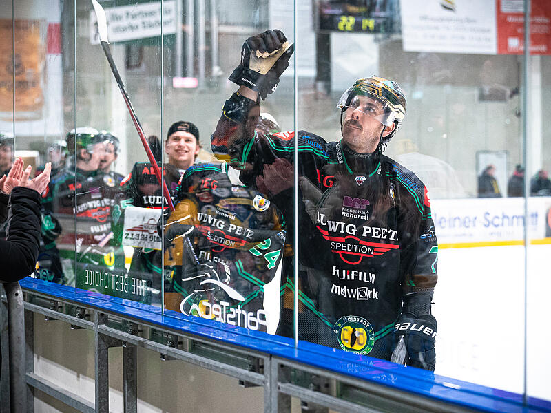 Höchstadter EC gegen Lindau unter Druck Drei Spiele bleiben Tyler Gron und den Höchstadt Alligators, um die Teilnahme an den Pre-Play-offs zu sichern.