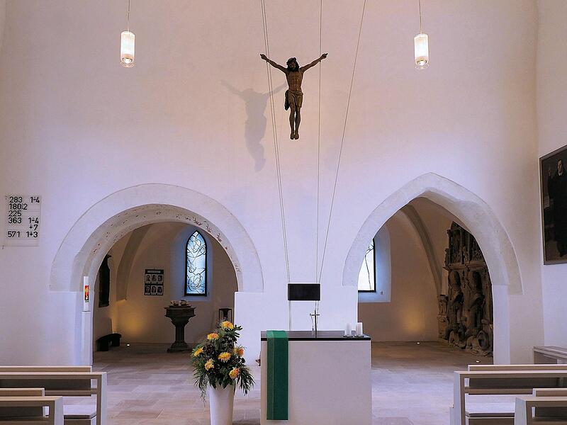 Blick ins  Innere der Weisendorfer Kirche