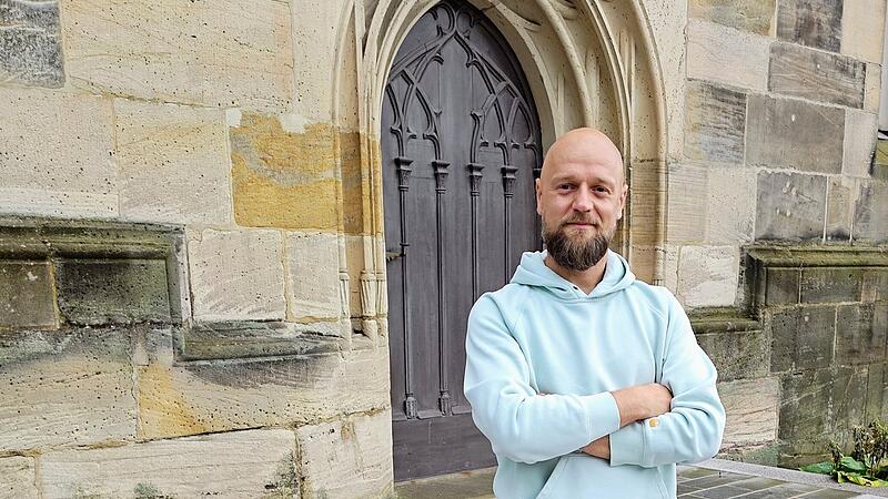 Neustadt: Neuer Vikar über seinen Weg und seine Hobbys
