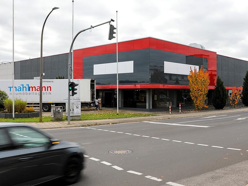 Neuer Pop-up-Store in Hallstadt: Premium Möbel Outlet eröffnet am 7. November 2025.