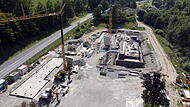 So sieht die Freibad-Baustelle in Ludwigsstadt von oben aus.