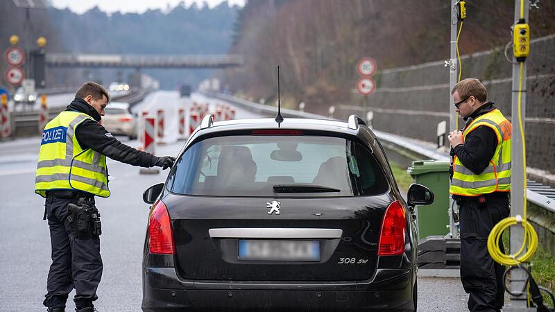 Mehr Grenzkontrollen, mehr Zurückweisungen an den Grenzen – die neue Bundesregierung will die irreguläre Migration eindämmen. Mehr Grenzkontrollen, mehr Zurückweisungen an den Grenzen – die neue Bundesregierung will die irreguläre Migration eindämmen.