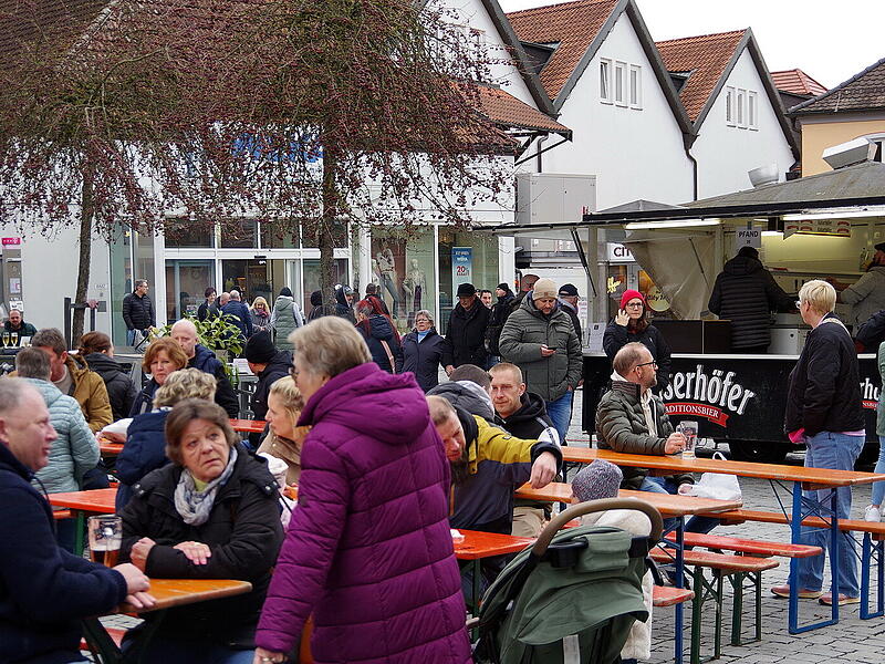 Kronach lud zum sonnt&auml;glichen Einkaufsbummel