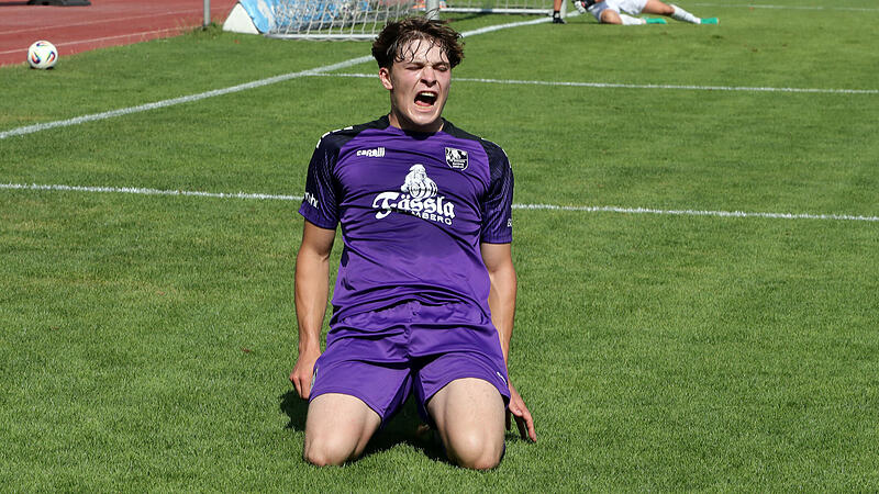 FC Eintracht Bamberg muss in Regensburg auf Paul Kraußold verzichten Gegen Neudrossenfeld traf Paul Kraußold im Pokal zum 1:0. Der 4:1-Sieg zum Ligastart gegen Weiden entwickelte sich für den Bamberger Stürmer schmerzhaft.