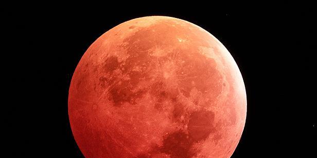 Observatory expert offers tips for the lunar eclipse