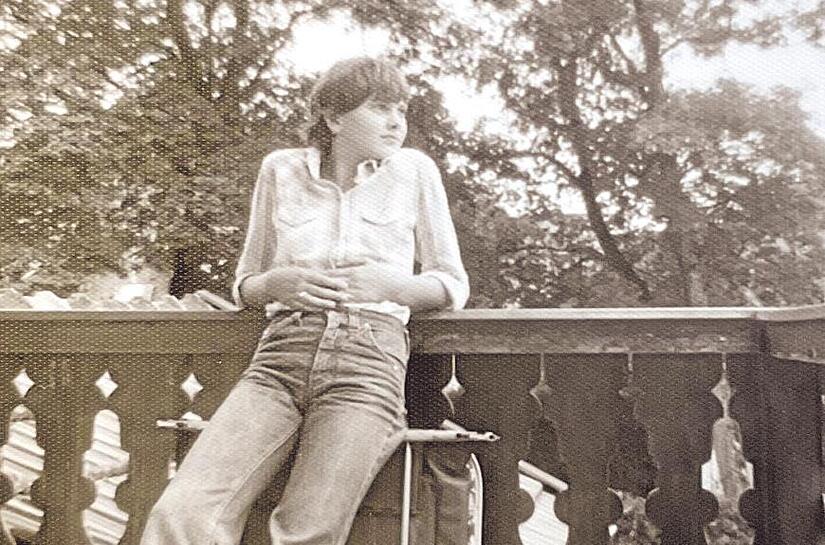 Seltener Blick ins Familienalbum: Ilse Aigner in klassischer 70er-Jahre-Klamotte und lässiger Pose als Jugendliche. Seltener Blick ins Familienalbum: Ilse Aigner in klassischer 70er-Jahre-Klamotte und lässiger Pose als Jugendliche.