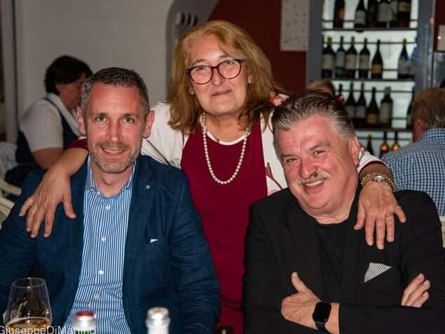 Rosaria Ferrara begrüßte mit Bürggermeister Martin Bernreuther (links) und Landrat Klaus Peter Söllner zwei gute Freunde.2022 Thurnauer in Positano