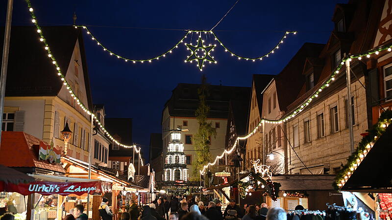 Der Forchheimer Weihnachtsmarkt 2024 ist eröffnet.