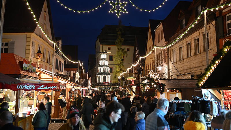 Der Forchheimer Weihnachtsmarkt lockt in diesem Jahr ab 28. November wieder viele Besucher an. Welche Weihnachtsmärkte es sonst noch im Landkreis gibt – die große Übersicht.