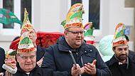 Der Elferrat der Kolpingfamilie fordert den Bürgermeister auf, sich zu ergeben